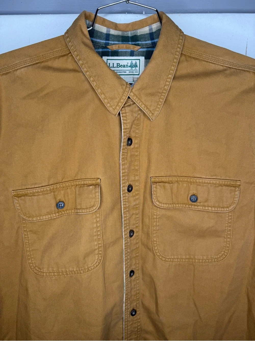 LL BEAN Shirt Mens L Hurricane Flannel Lined Plaid Button Up Shacket Camel brown